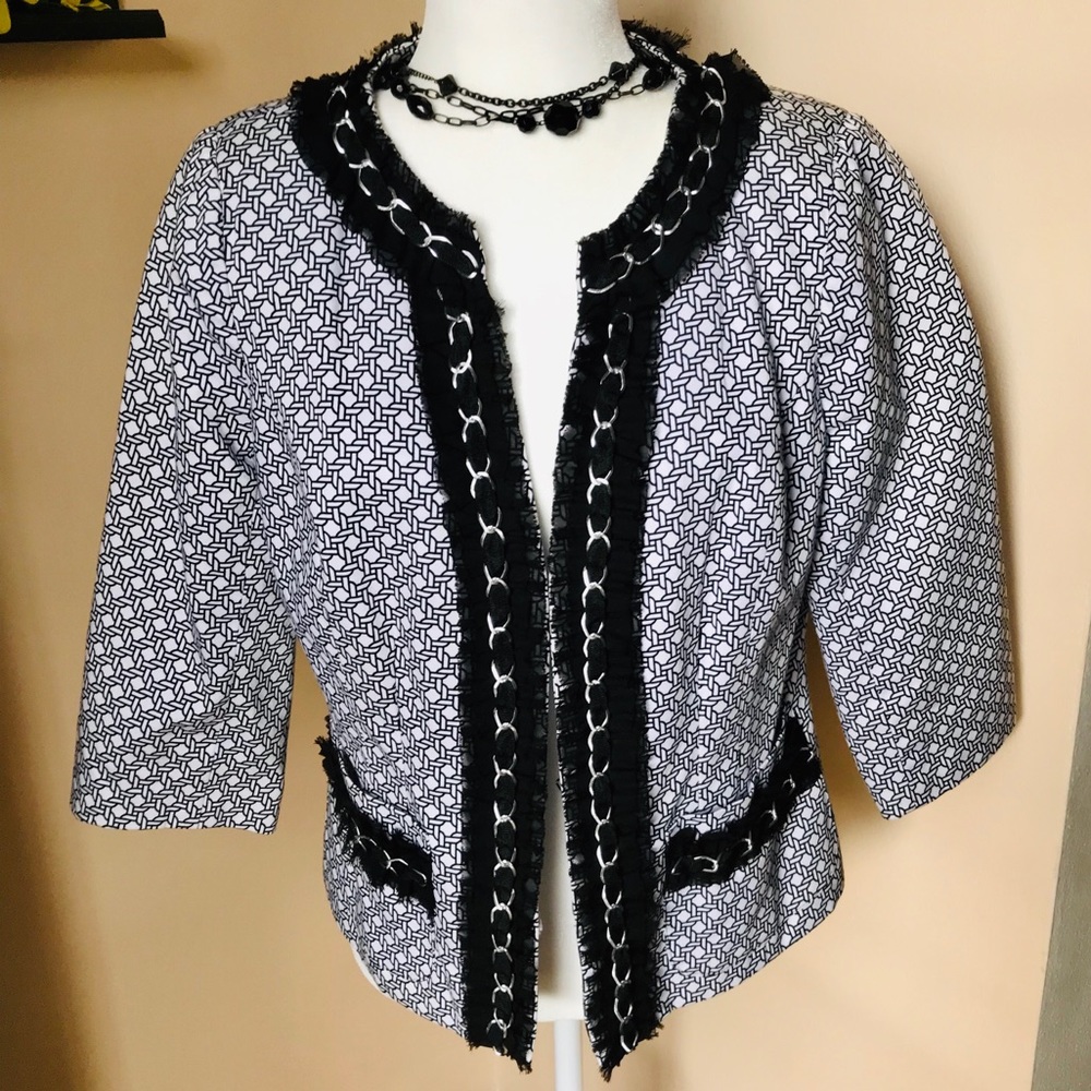 A. Gianetti Gorgeous Blazer classy artsy w/ detailed neckline Size: Medium